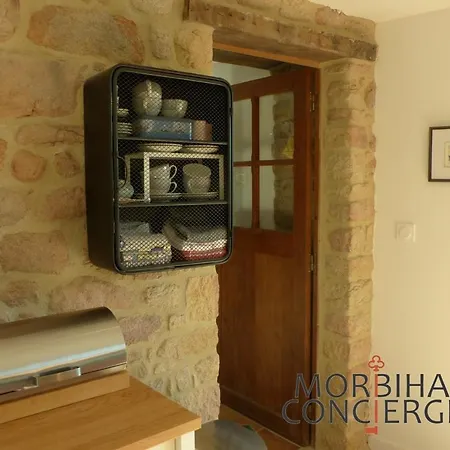 Belle Longere En Campagne A Baden Holiday home