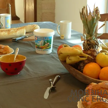 Belle Longere En Campagne A Baden Holiday home *