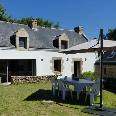 Belle Longere En Campagne A Baden Larmor-Baden